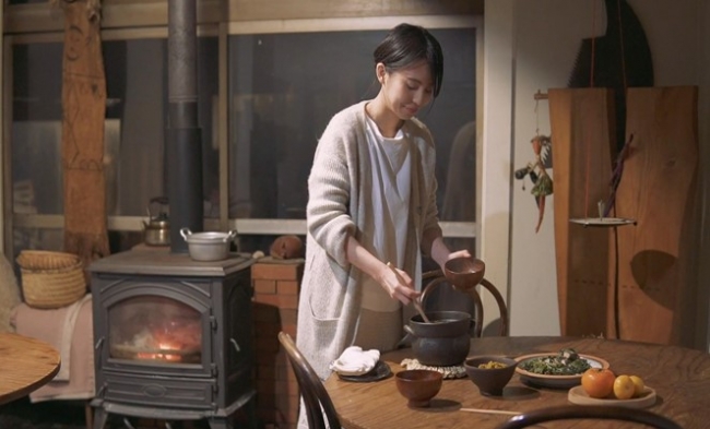 Gunosyとサニーサイドアップグループの合弁会社Grill、北海道の自然・食・伝統を国内外へ発信する動画メディア『愛里沙の北海道暮らし』が配信開始